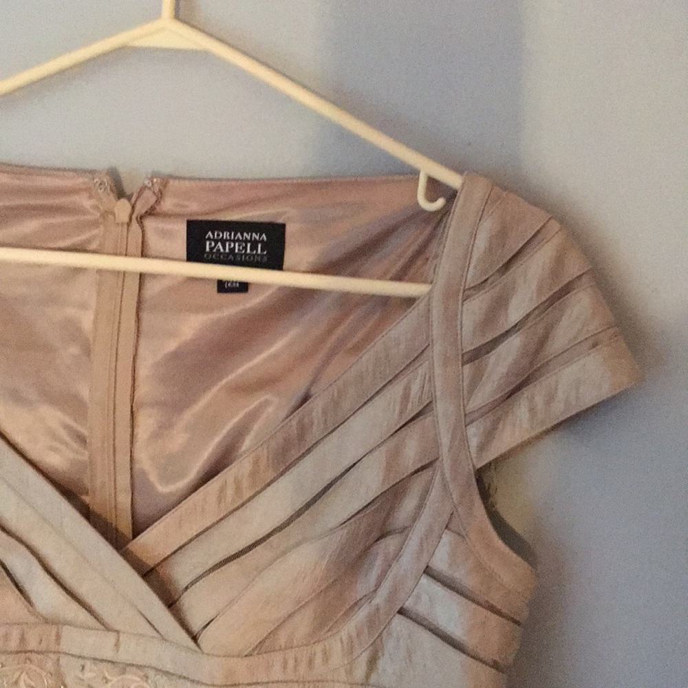 ADRIANNA PAPELL Gold Cocktail Dress - Picture 2 of 6